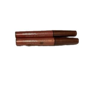 Mineral Fusion Lip Gloss Gleam & Serene Tester